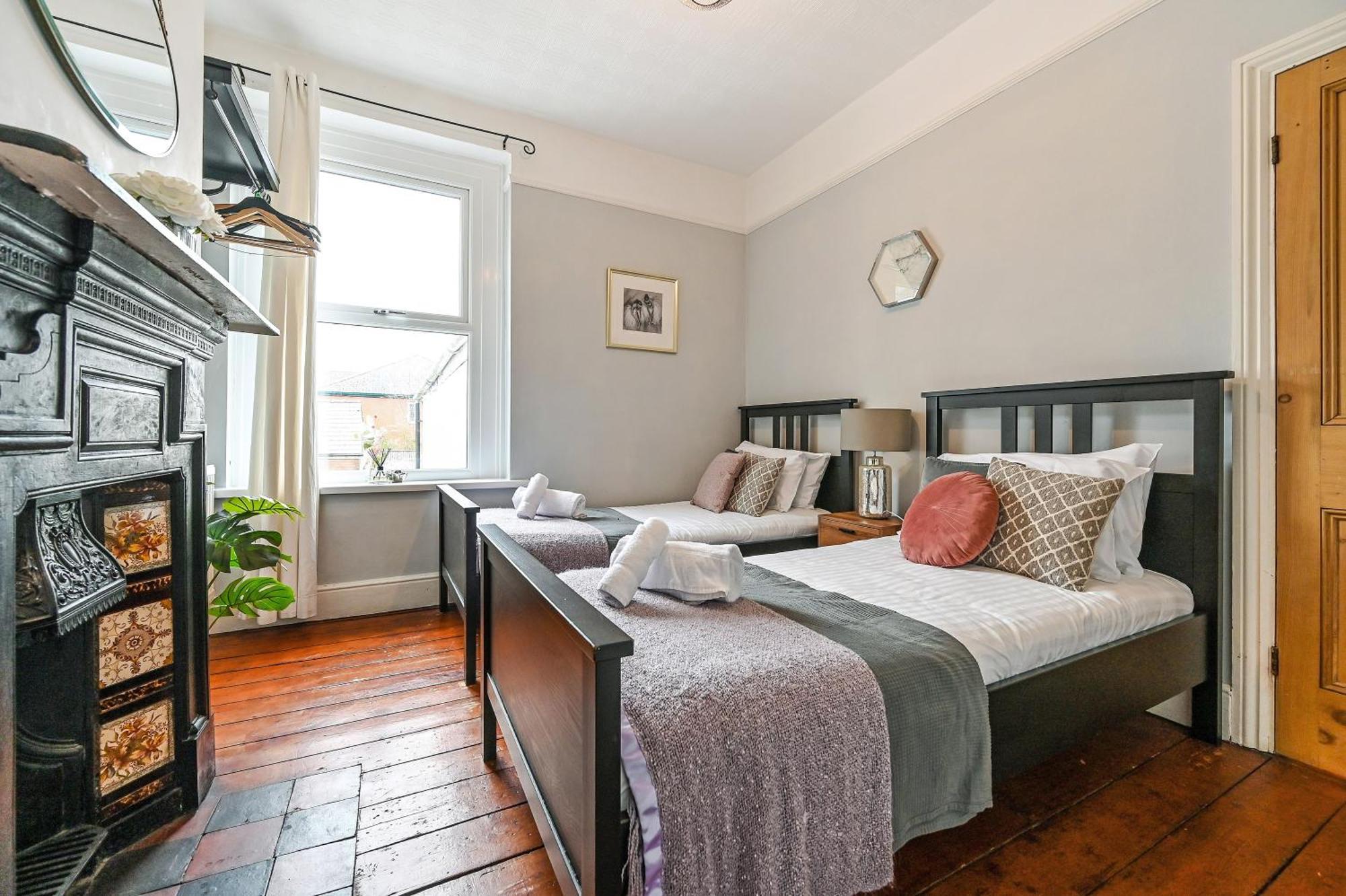 Villa Beautiful Townhouse, Great Location - Pet Friendly Cardiff Exterior foto