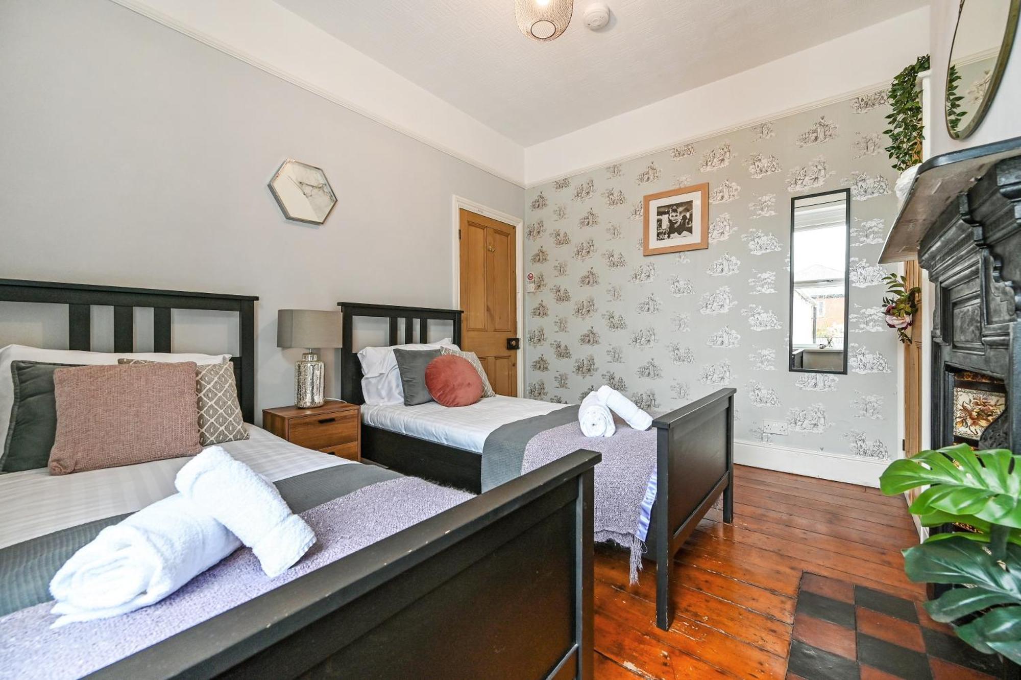 Villa Beautiful Townhouse, Great Location - Pet Friendly Cardiff Exterior foto